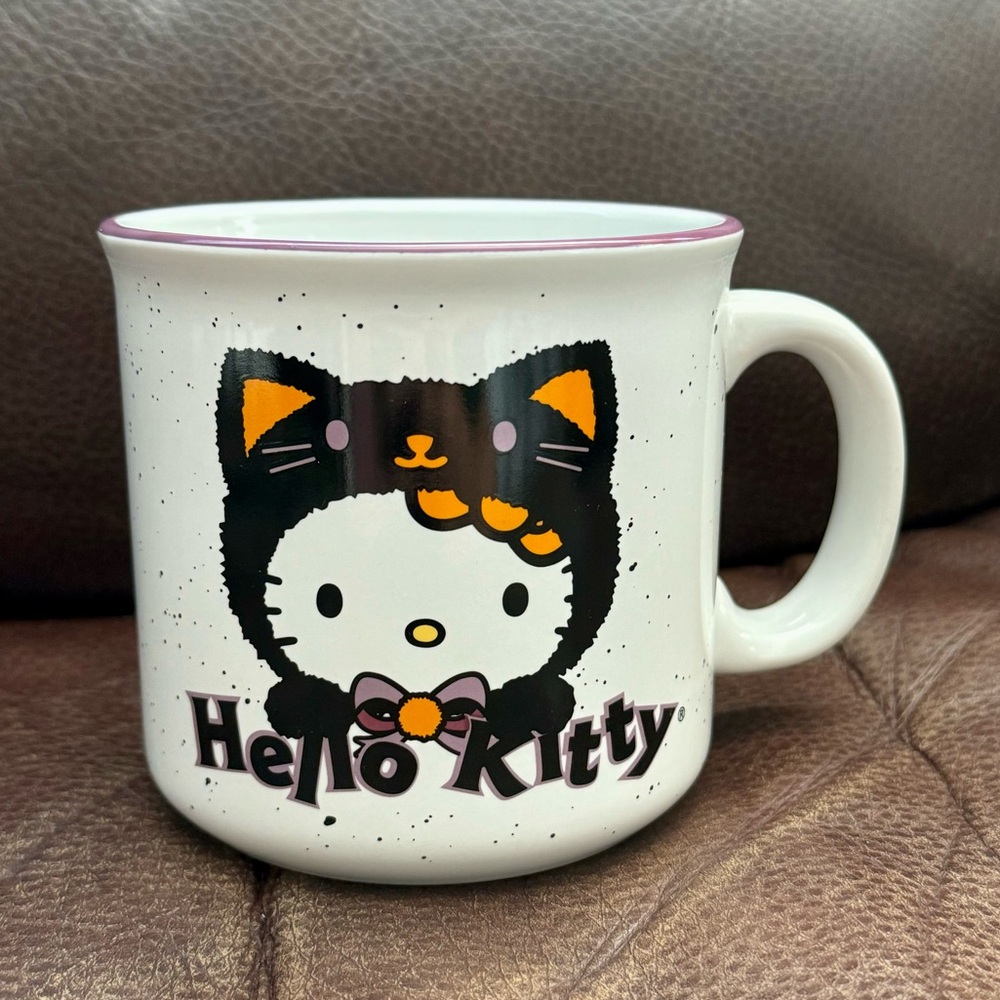 Trick or Treat - Hello Kitty Black Cat 20oz Ceramic Halloween Mug